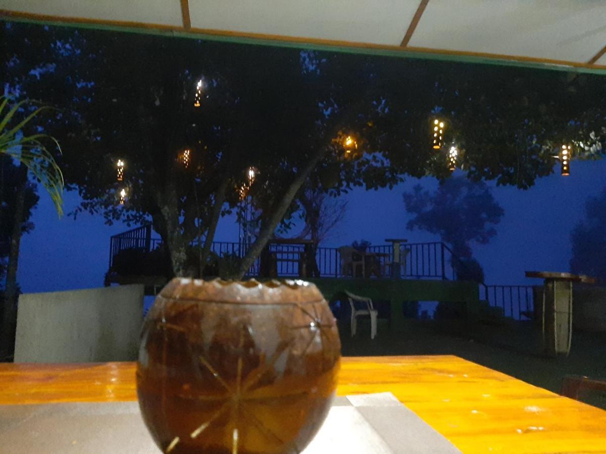 Ella Nimal Nest Inn Luaran gambar