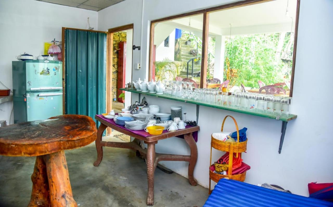 Ella Nimal Nest Inn Luaran gambar