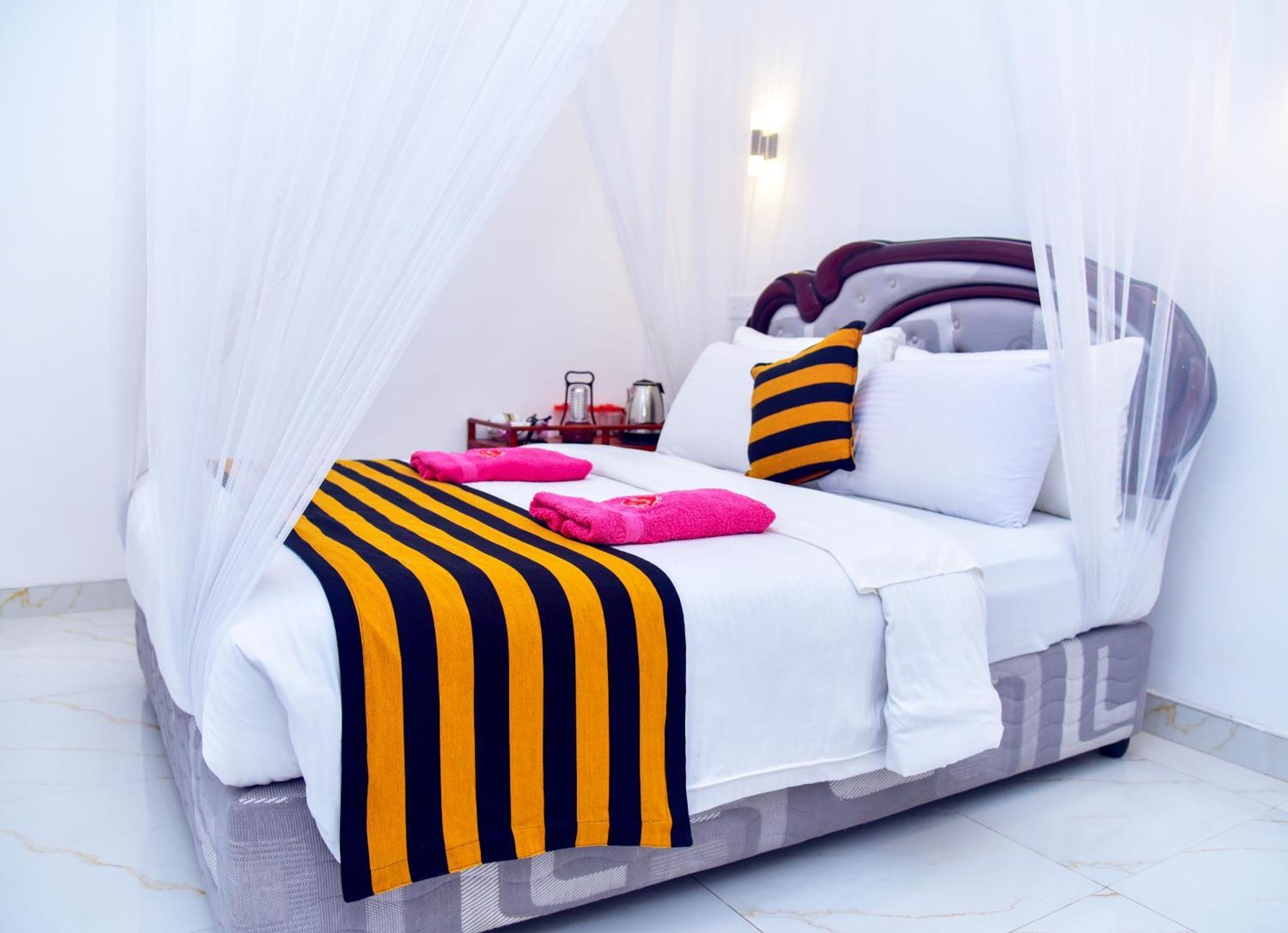 Ella Nimal Nest Inn Luaran gambar